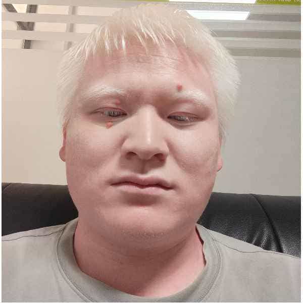 30岁岁安徽单身帅哥 - 青岛吉缘网