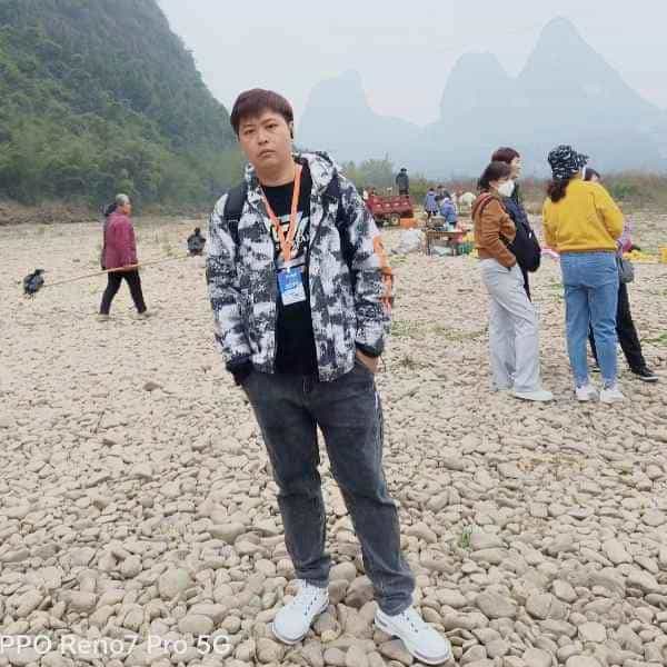 35岁岁浙江单身帅哥 - 青岛吉缘网