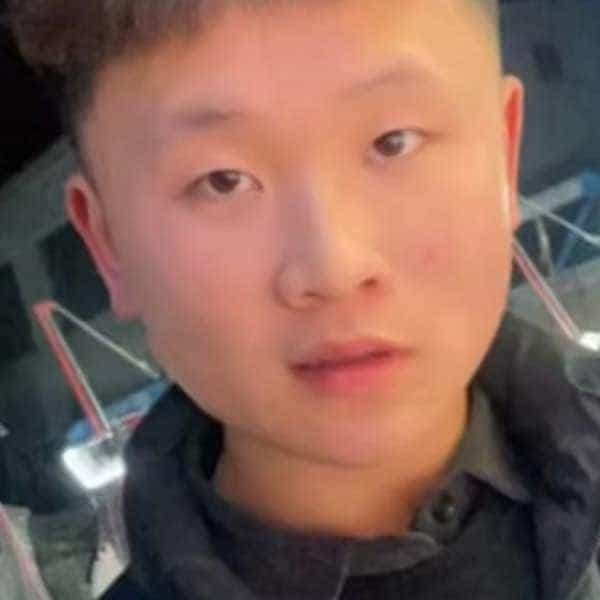 22岁岁河南单身帅哥 - 青岛吉缘网