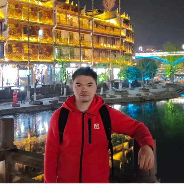 39岁岁广东单身帅哥 - 青岛吉缘网